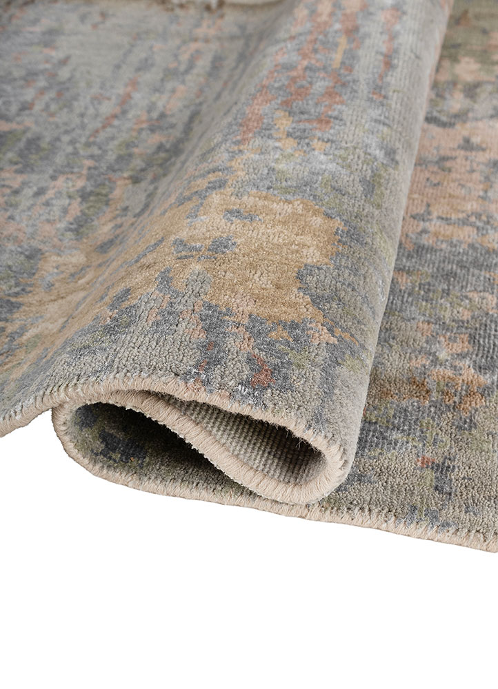 aprezo grey and black wool and bamboo silk hand knotted Rug - FloorShot