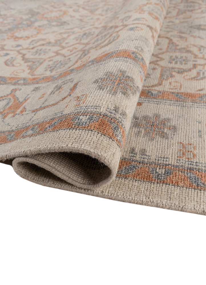 erbe beige and brown wool hand knotted Rug - FloorShot
