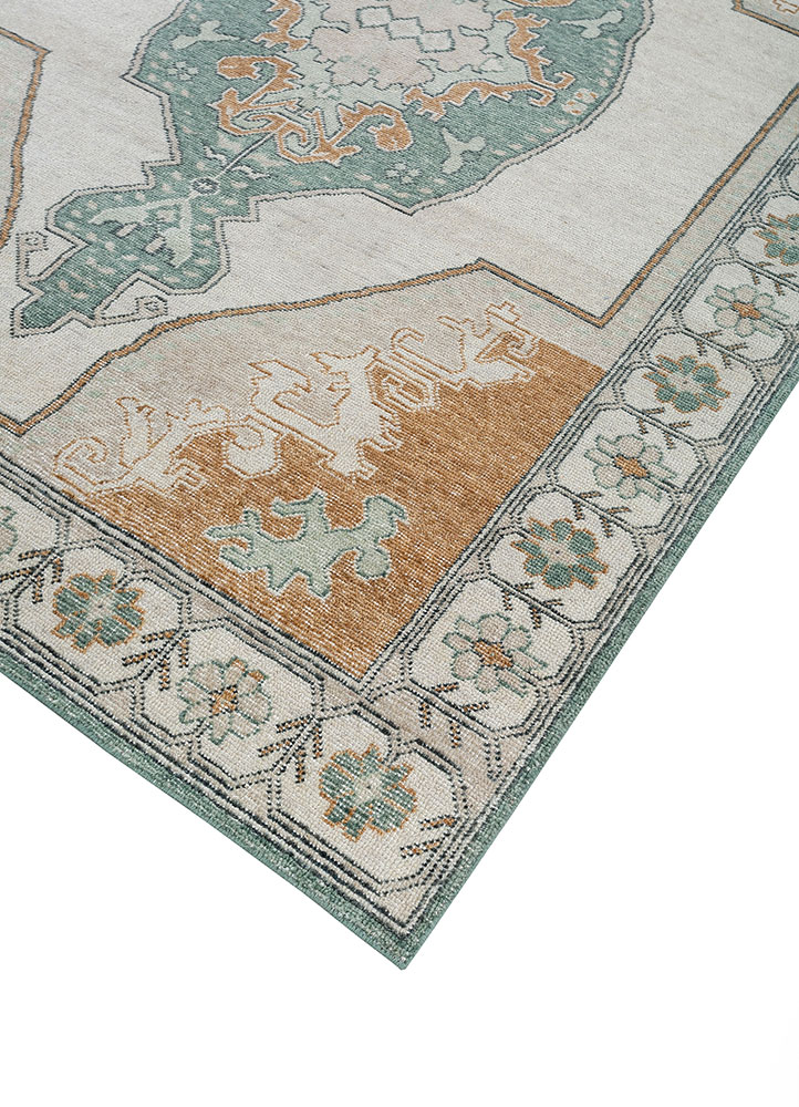 erbe ivory wool hand knotted Rug - FloorShot