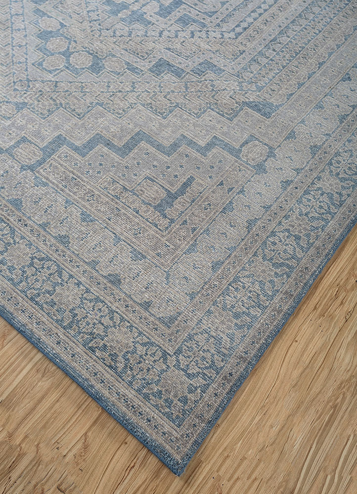 erbe grey and black wool hand knotted Rug - FloorShot