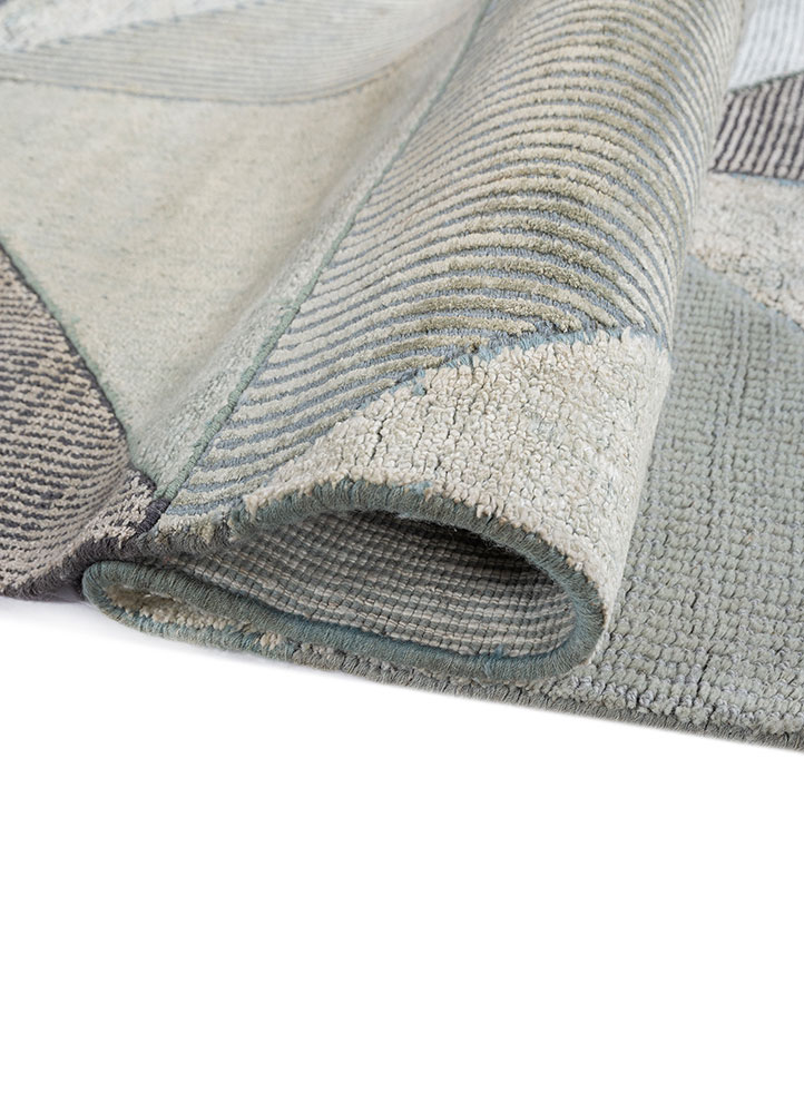 saga ivory wool and bamboo silk hand loom Rug - FloorShot