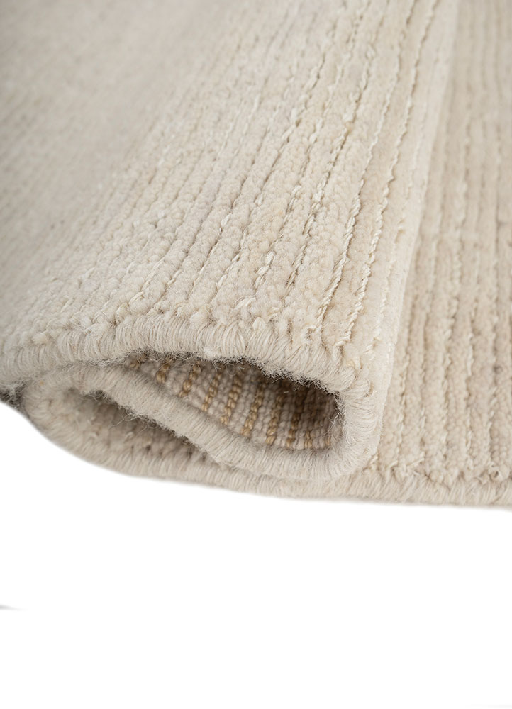 saga ivory wool hand loom Rug - FloorShot
