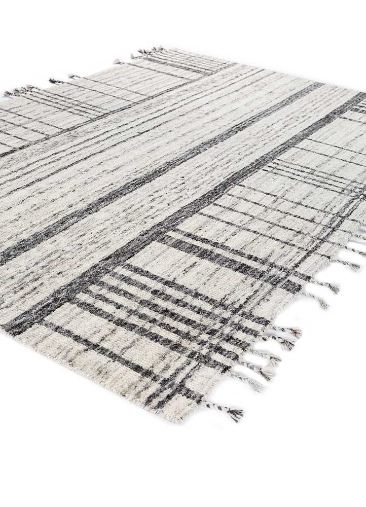 saga ivory wool hand loom Rug - FloorShot