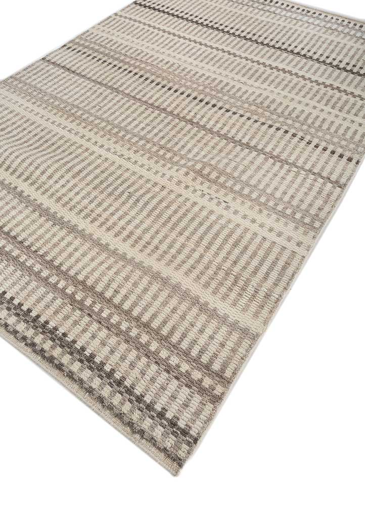 saga ivory wool hand loom Rug - FloorShot