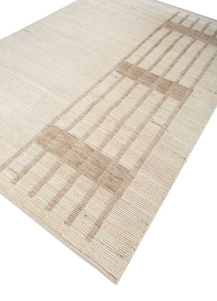 saga ivory wool hand loom Rug - FloorShot