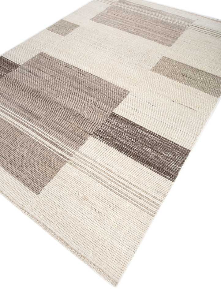saga ivory wool hand loom Rug - FloorShot