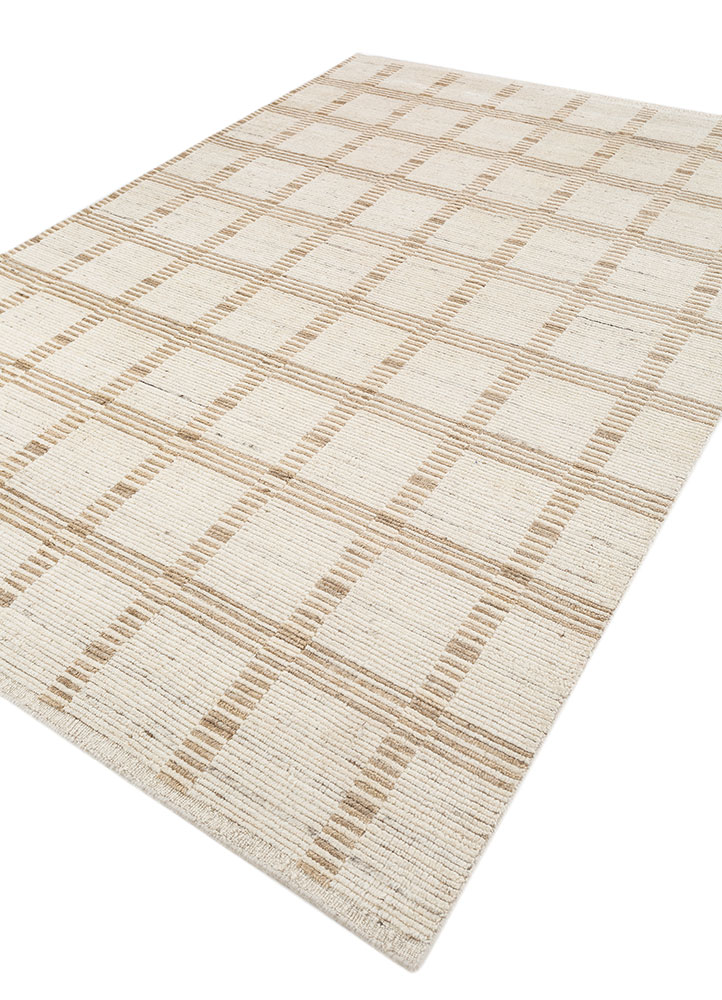 saga ivory wool hand loom Rug - FloorShot