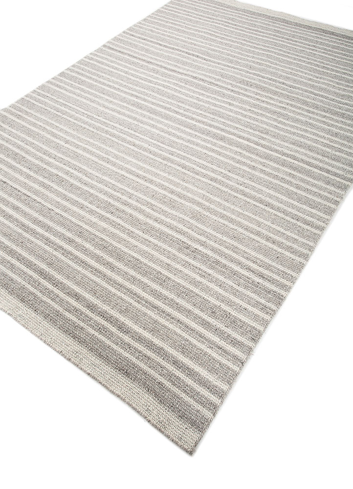 saga ivory wool hand loom Rug - FloorShot