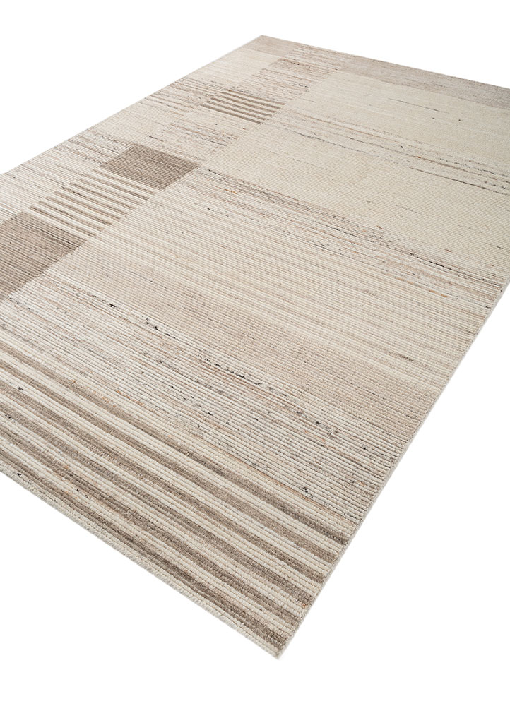 saga ivory wool hand loom Rug - FloorShot