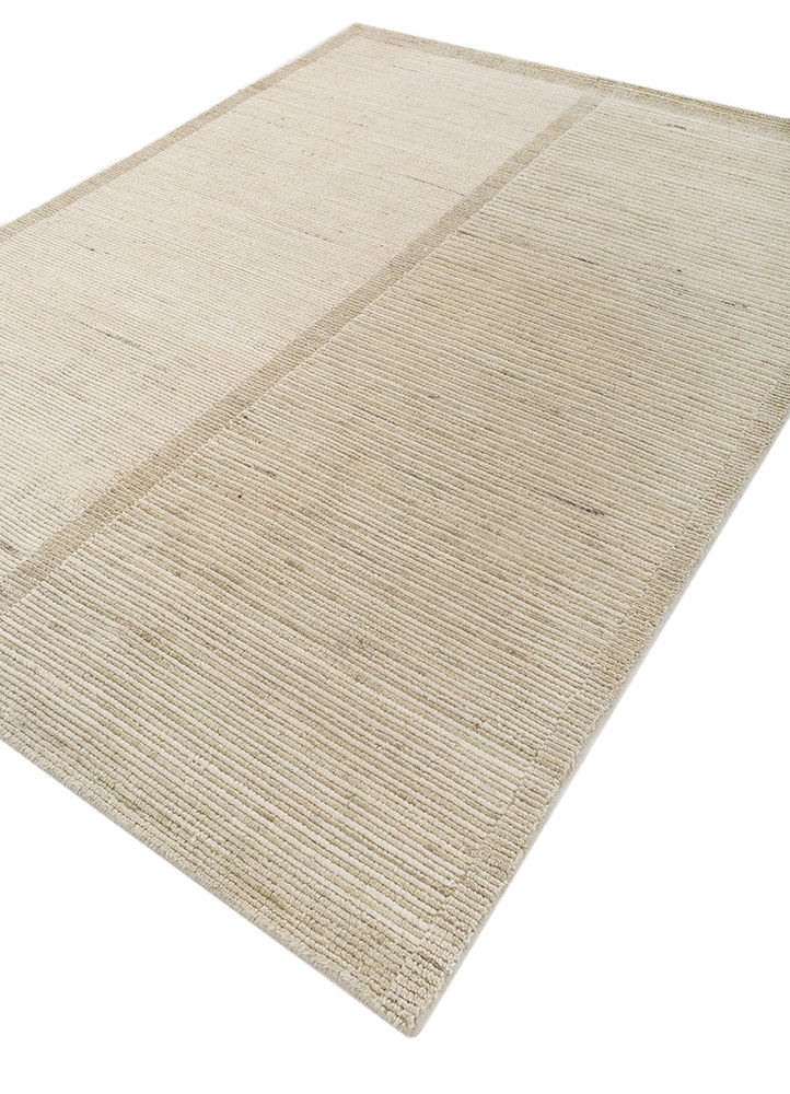 saga ivory wool hand loom Rug - FloorShot