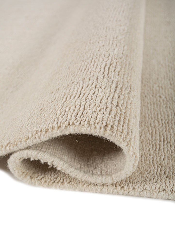 saga ivory wool hand loom Rug - FloorShot