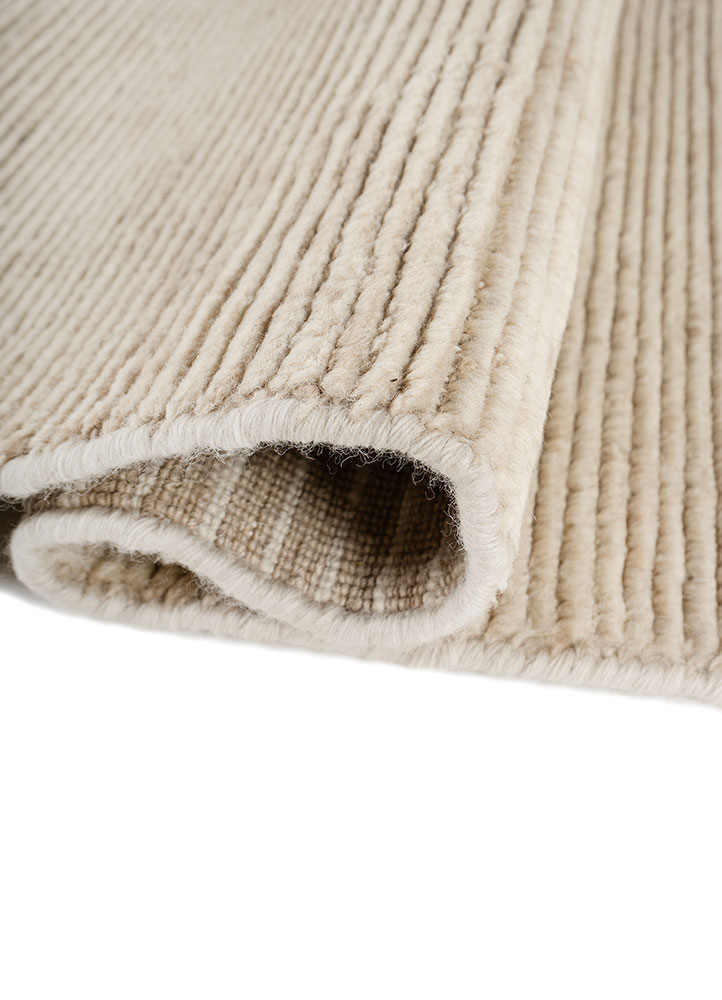 saga ivory wool hand loom Rug - FloorShot