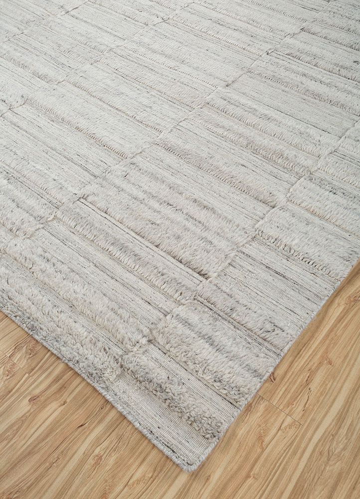 saga ivory wool hand loom Rug - FloorShot