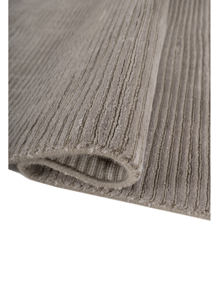 saga grey and black wool hand loom Rug - FloorShot
