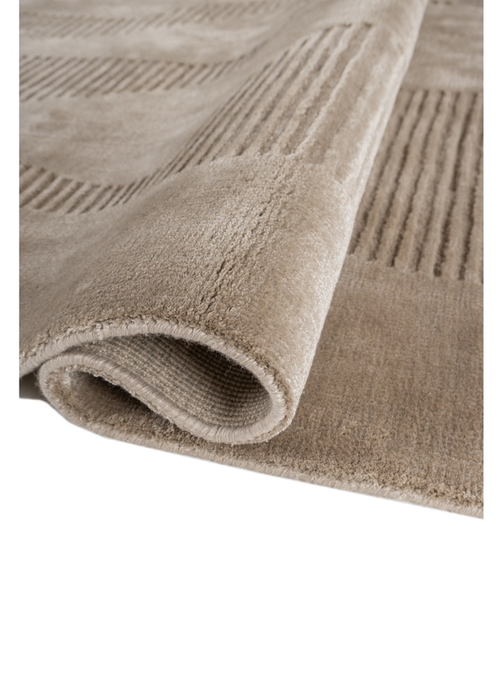 saga beige and brown wool hand loom Rug - FloorShot