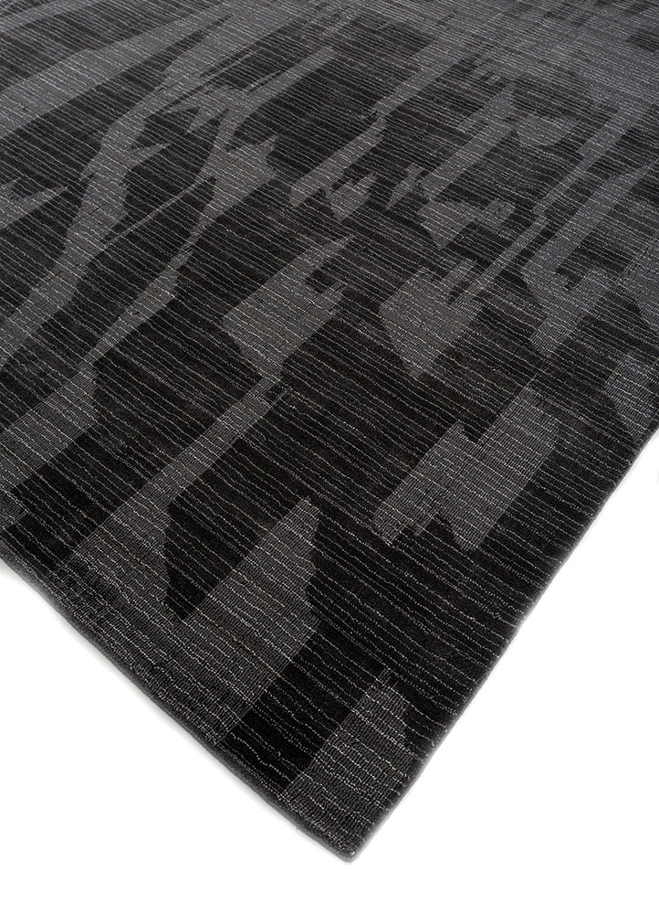 tesoro grey and black wool and viscose hand loom Rug - FloorShot