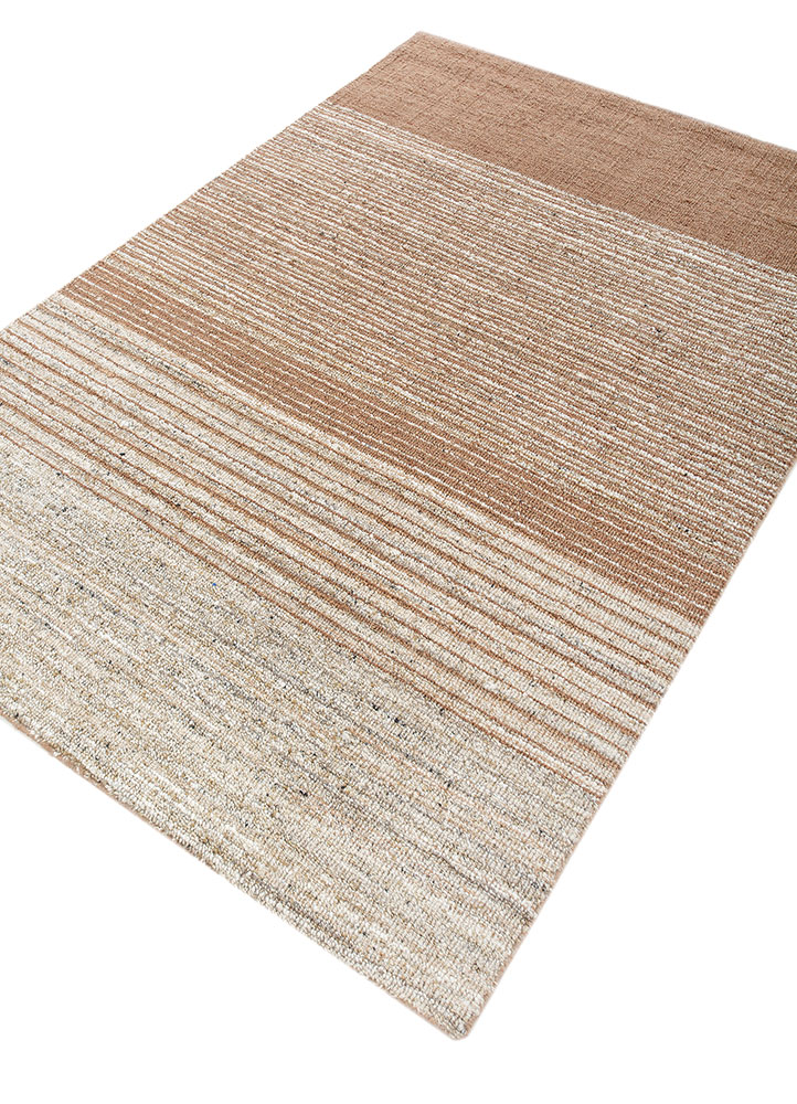 saga red and orange wool and viscose hand loom Rug - FloorShot