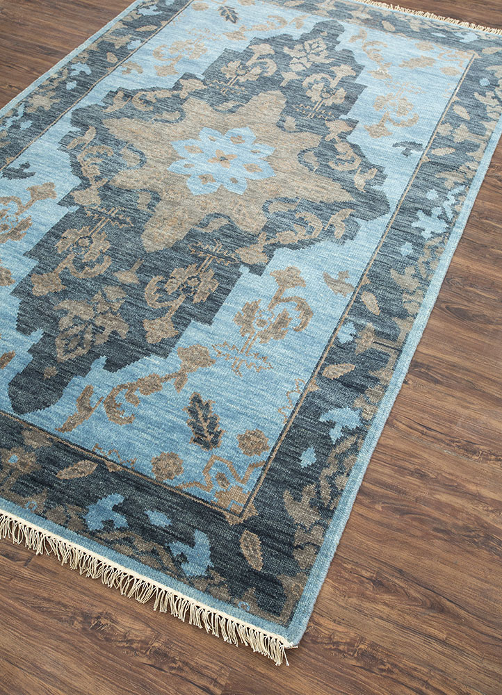 savana blue wool hand knotted Rug - FloorShot