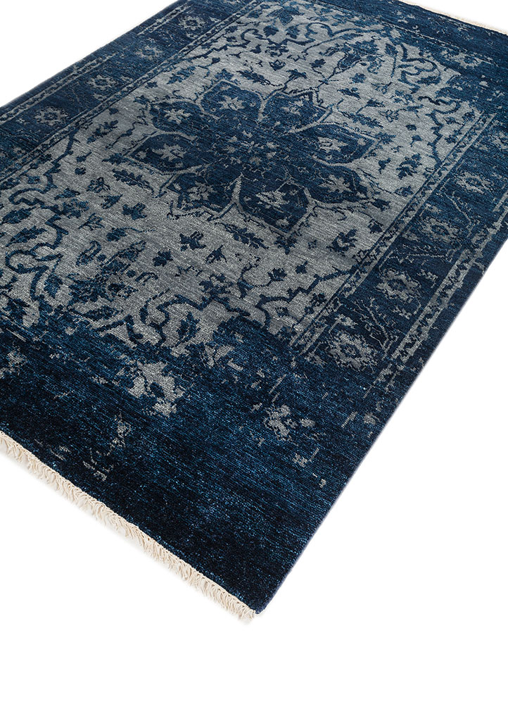 savana blue wool hand knotted Rug - FloorShot
