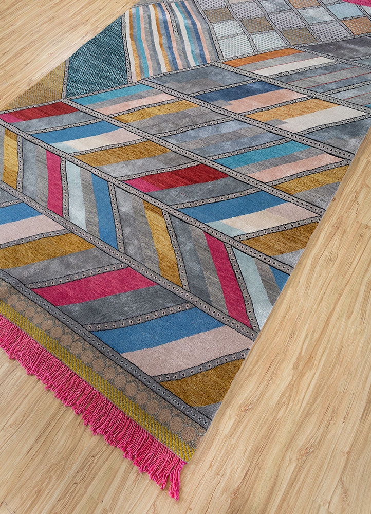 manchaha grey and black wool and bamboo silk hand knotted Rug - FloorShot