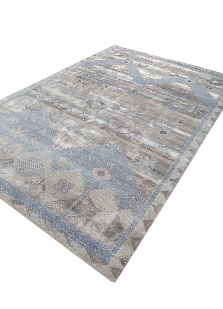 manchaha blue wool and bamboo silk hand knotted Rug - FloorShot