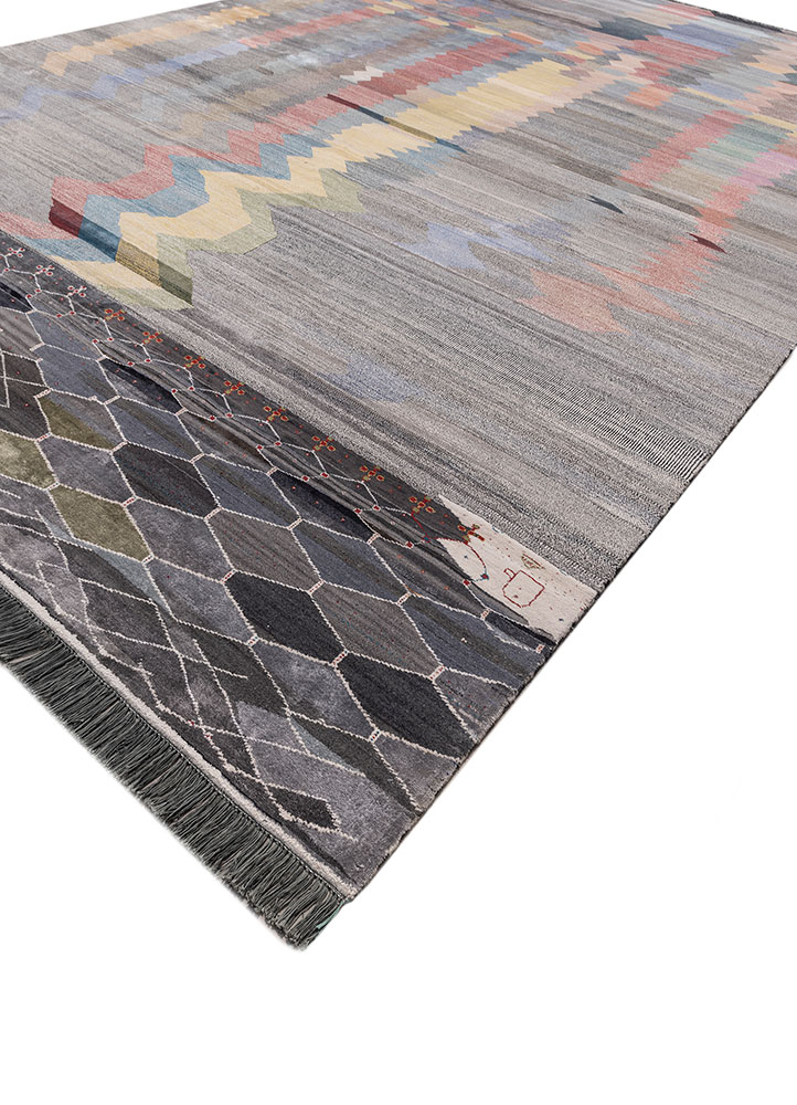 freedom manchaha grey and black wool and bamboo silk hand knotted Rug - FloorShot