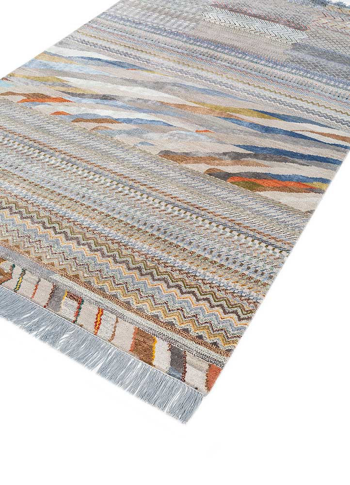 manchaha grey and black wool and bamboo silk hand knotted Rug - FloorShot