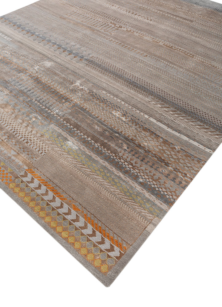 manchaha grey and black wool and bamboo silk hand knotted Rug - FloorShot