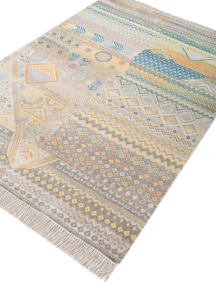 manchaha grey and black wool and bamboo silk hand knotted Rug - FloorShot