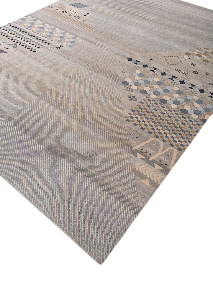 manchaha ivory wool and bamboo silk hand knotted Rug - FloorShot