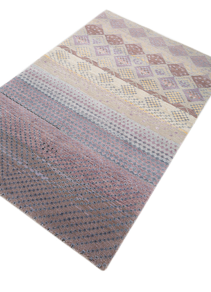 manchaha grey and black wool and bamboo silk hand knotted Rug - FloorShot