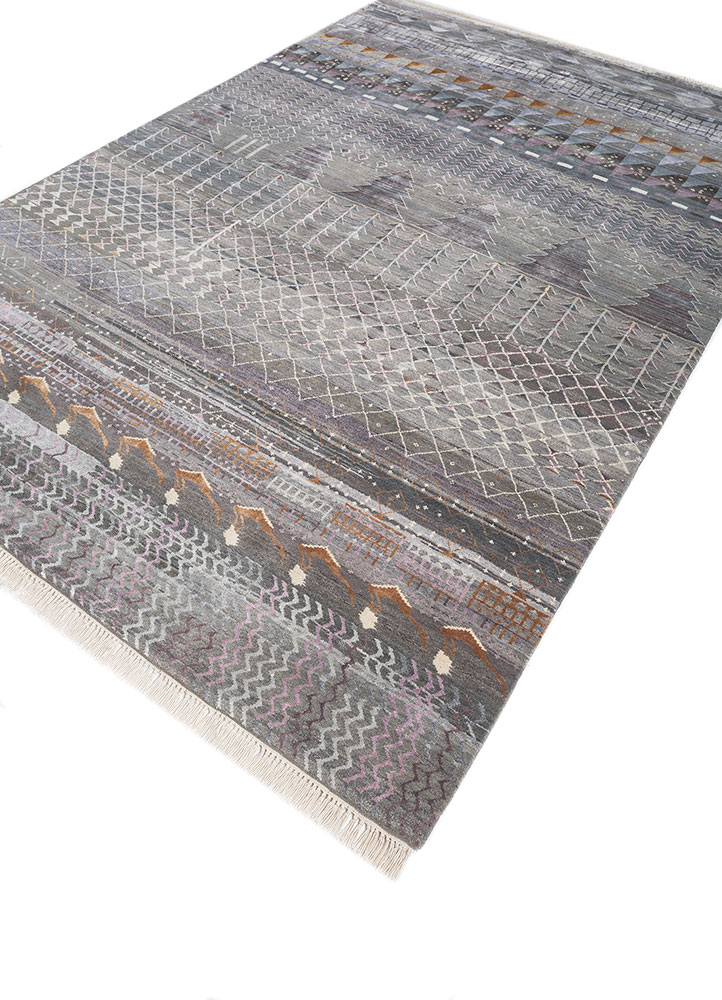 manchaha grey and black wool and bamboo silk hand knotted Rug - FloorShot