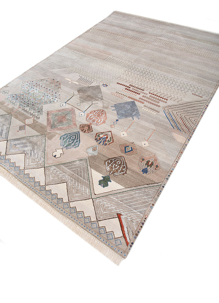 manchaha grey and black wool and bamboo silk hand knotted Rug - FloorShot