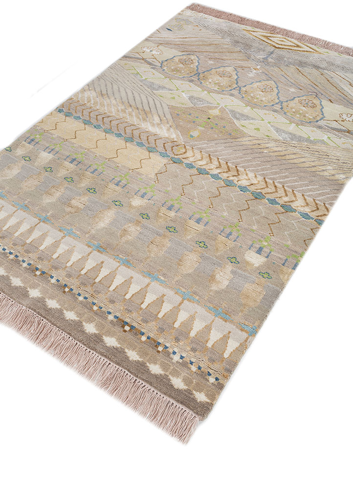 manchaha ivory wool and bamboo silk hand knotted Rug - FloorShot