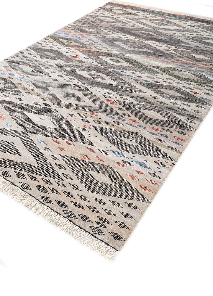 manchaha ivory wool and bamboo silk hand knotted Rug - FloorShot