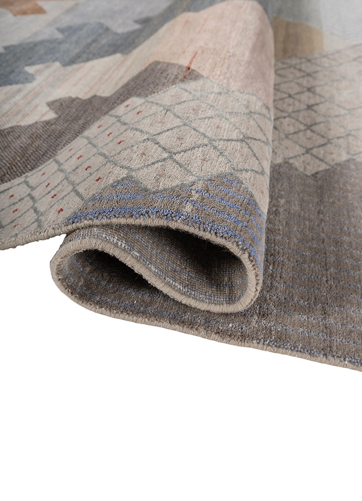 manchaha grey and black wool and bamboo silk hand knotted Rug - FloorShot