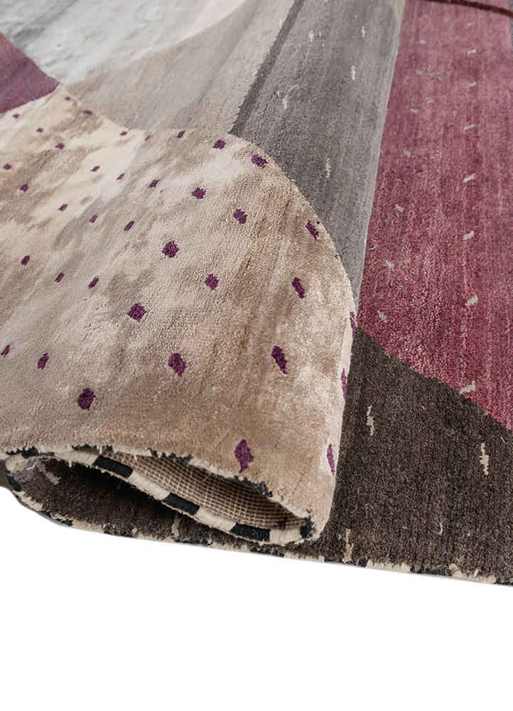 freedom manchaha grey and black wool and bamboo silk hand knotted Rug - FloorShot