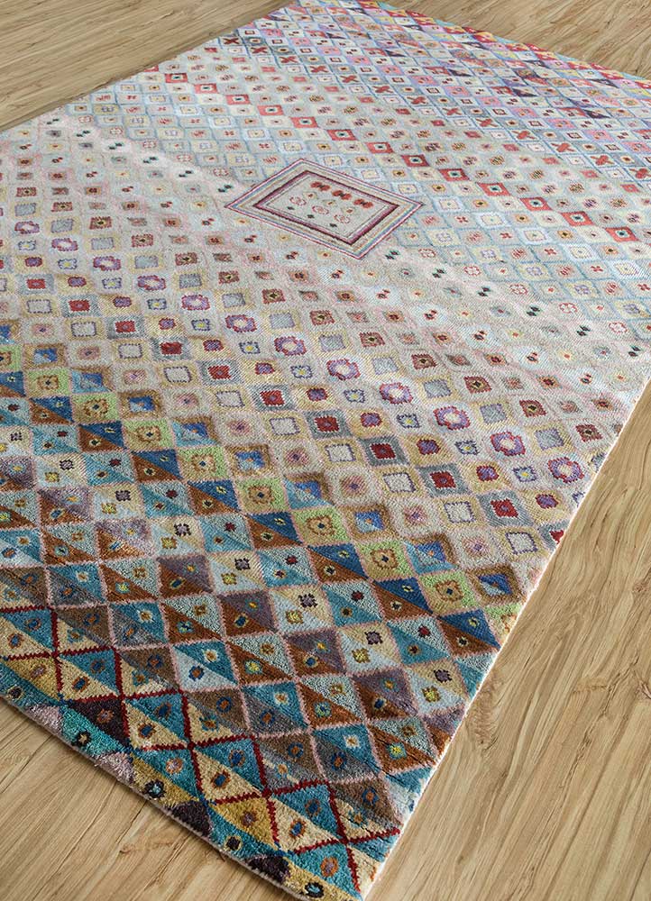 manchaha ivory wool and bamboo silk hand knotted Rug - FloorShot