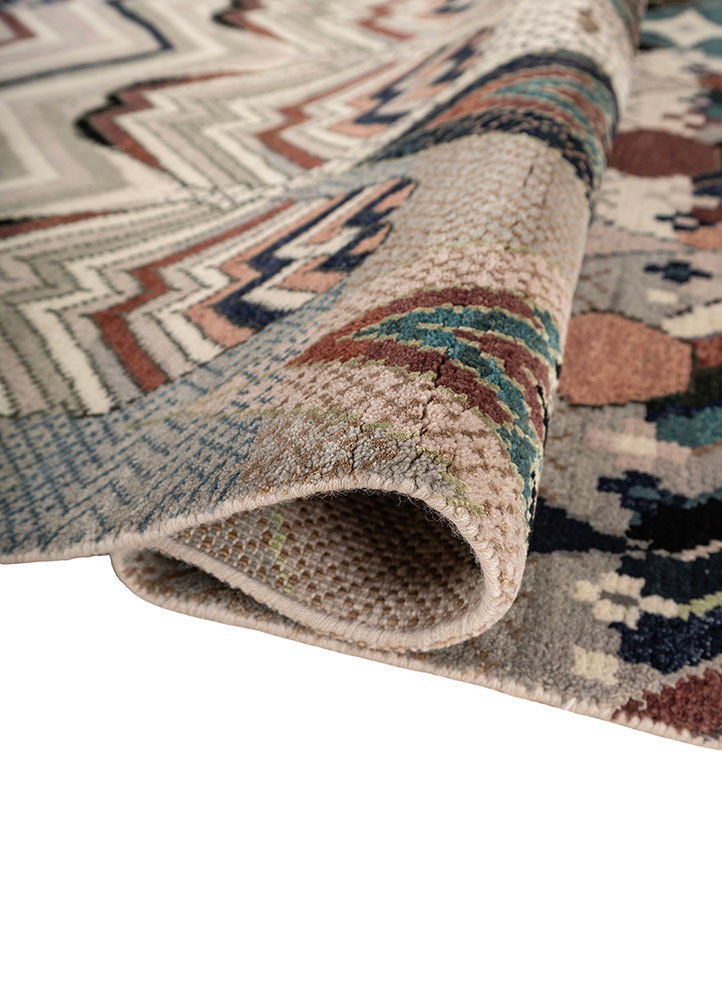 manchaha grey and black wool and bamboo silk hand knotted Rug - FloorShot