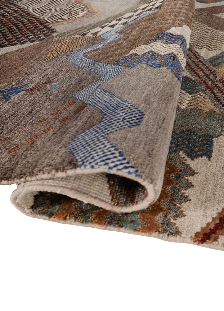 manchaha ivory wool and bamboo silk hand knotted Rug - FloorShot