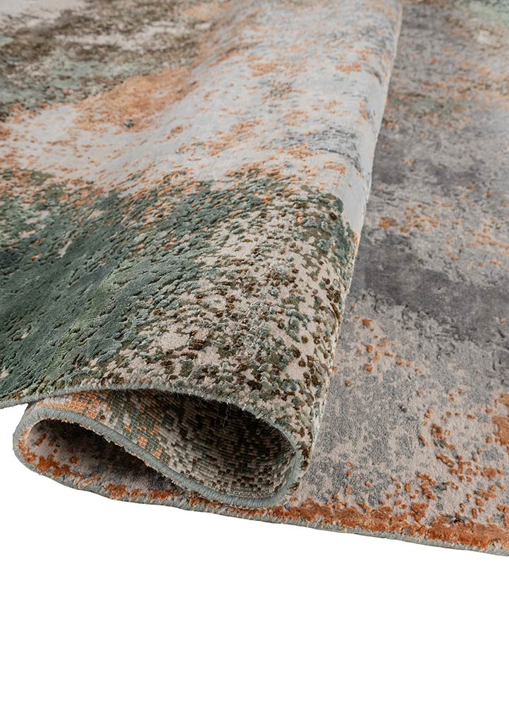 uvenuti ivory wool and bamboo silk hand knotted Rug - FloorShot