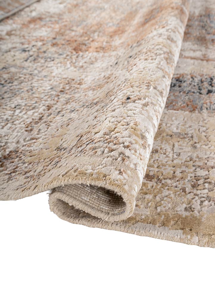 uvenuti ivory wool and bamboo silk hand knotted Rug - FloorShot