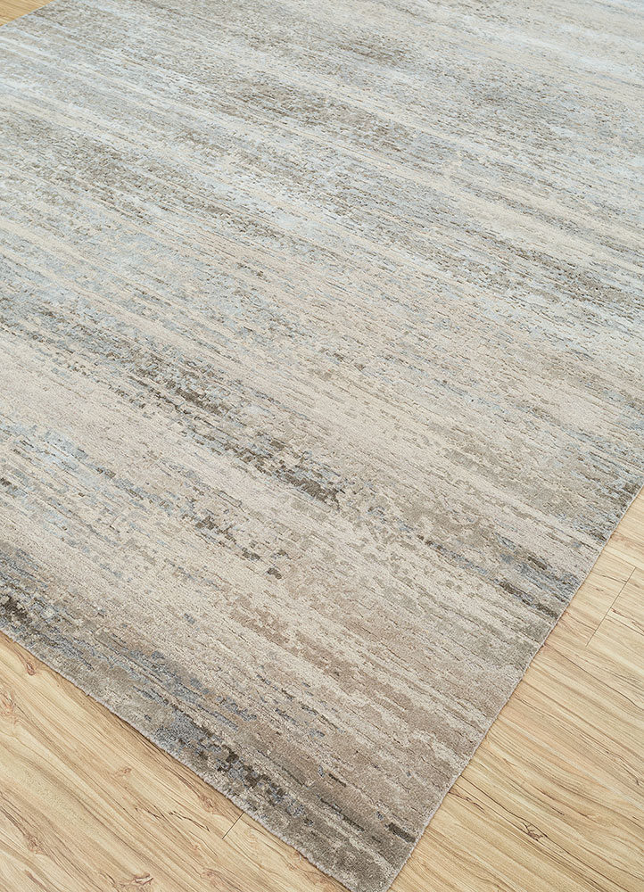 uvenuti ivory wool and bamboo silk hand knotted Rug - FloorShot