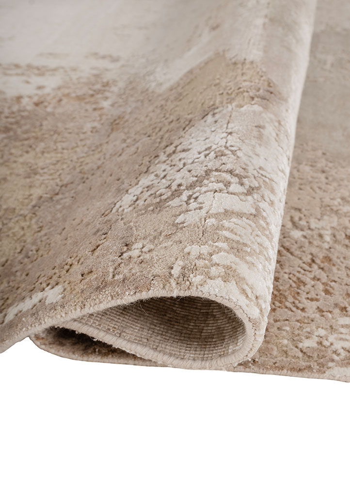 uvenuti ivory wool and bamboo silk hand knotted Rug - FloorShot