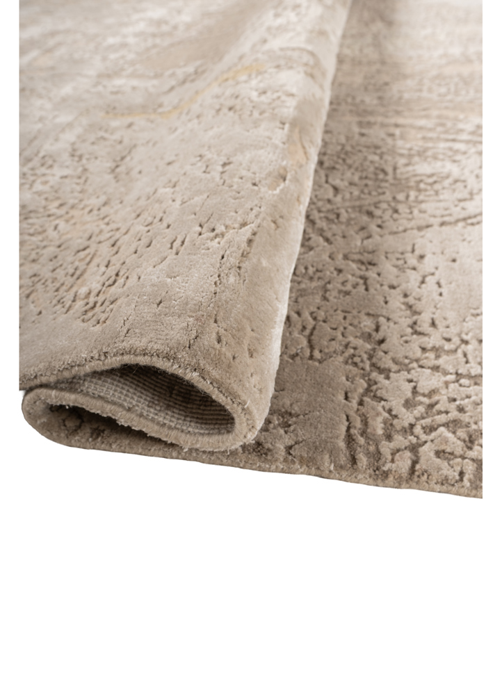 uvenuti ivory wool and bamboo silk hand knotted Rug - FloorShot