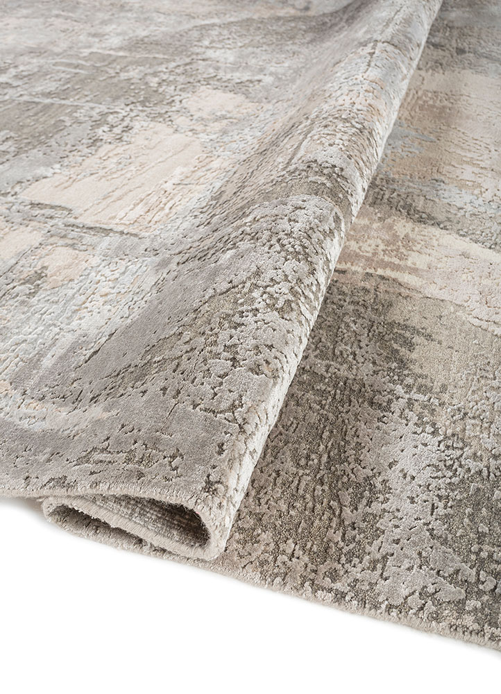 uvenuti grey and black wool and bamboo silk hand knotted Rug - FloorShot