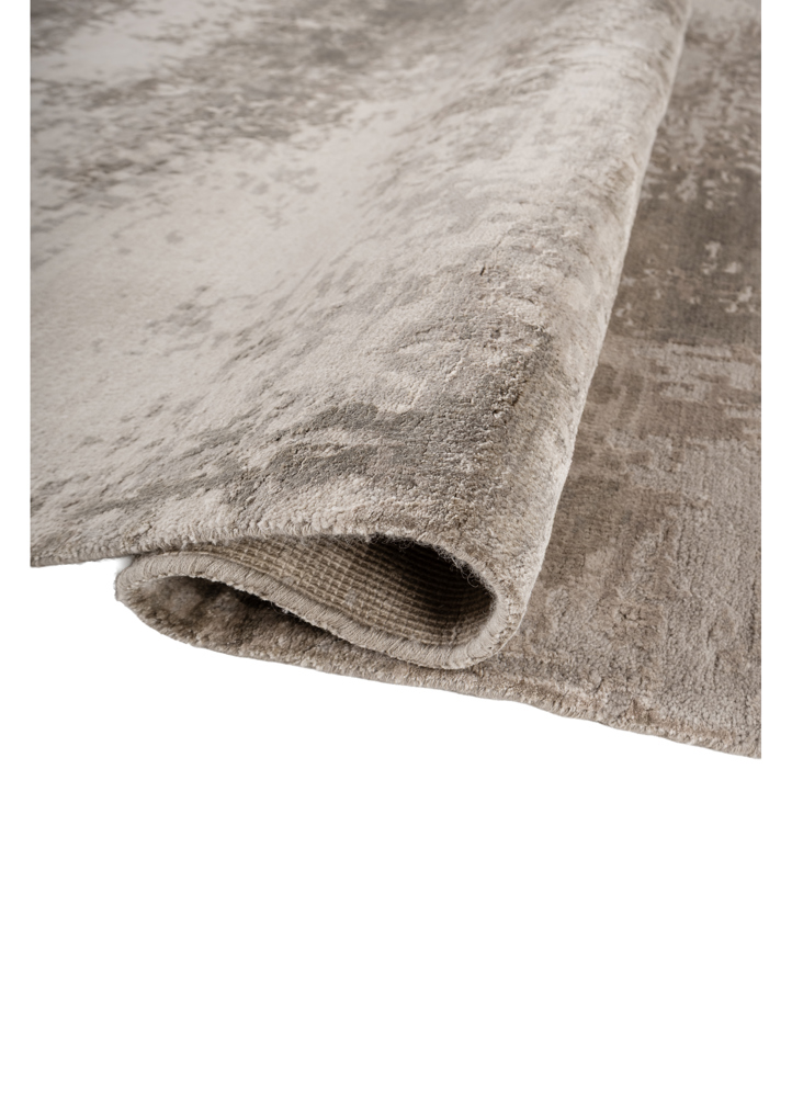 uvenuti ivory wool and bamboo silk hand knotted Rug - FloorShot