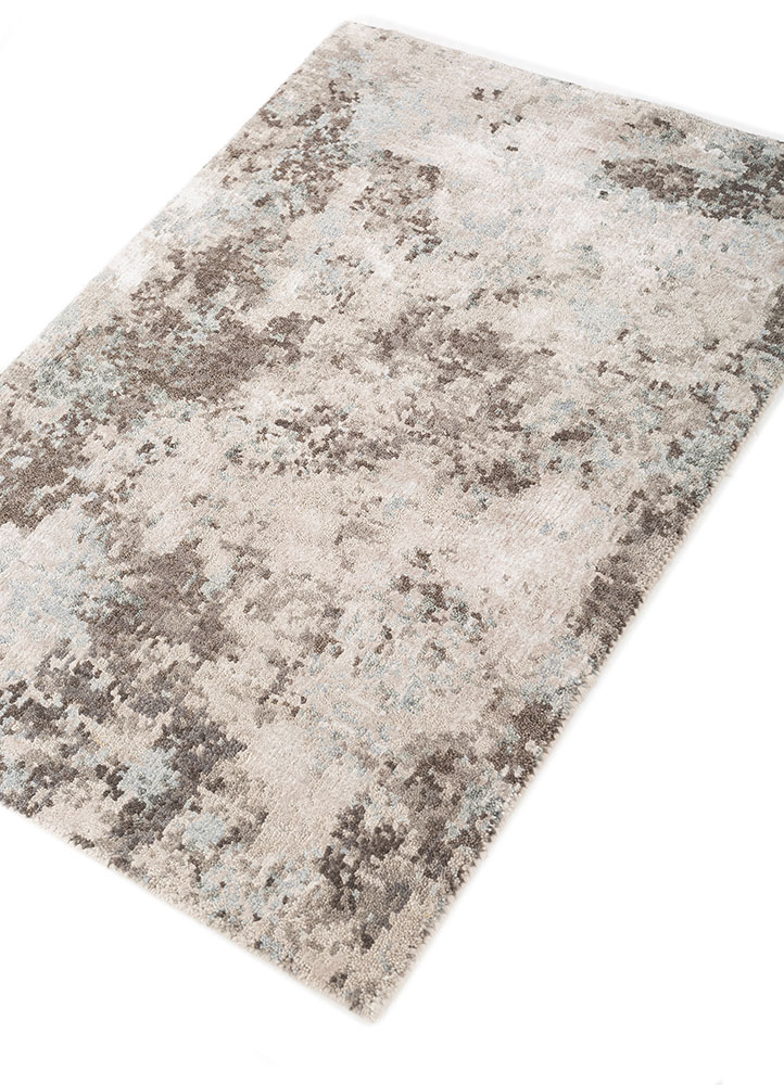 uvenuti ivory wool and bamboo silk hand knotted Rug - FloorShot