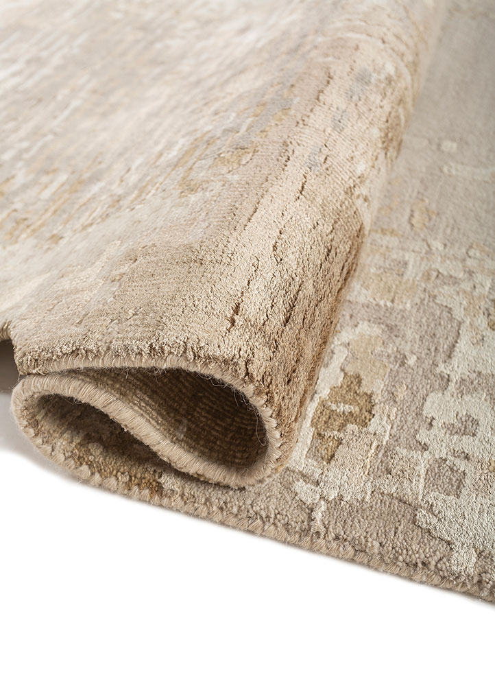 uvenuti ivory wool and bamboo silk hand knotted Rug - FloorShot