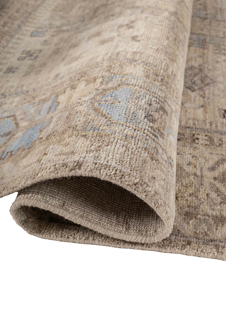 savana ivory wool hand knotted Rug - FloorShot